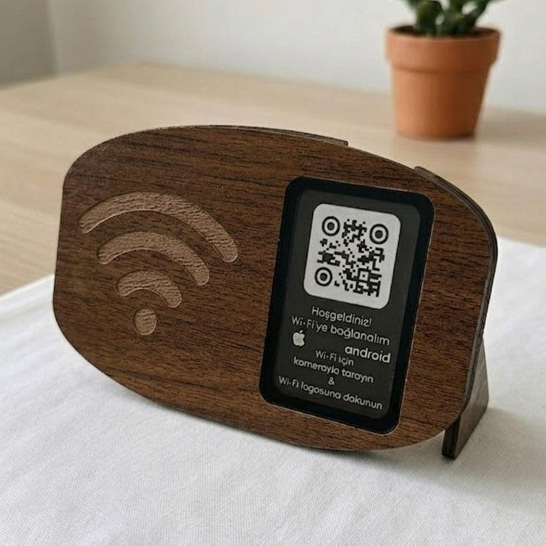 Ahşap WiFi Bağlantı Kartı – NFC ve QR Kod Destekli